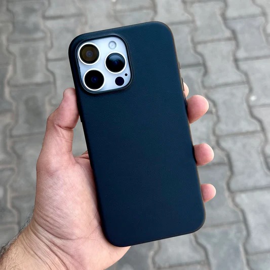 Caseoholic Slim Fit - iPhone 15 Pro Max