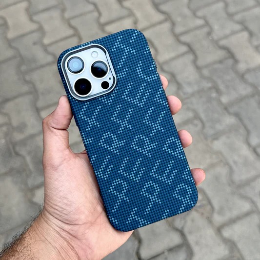 Caseoholic Slim Fit - iPhone 15 Pro Max