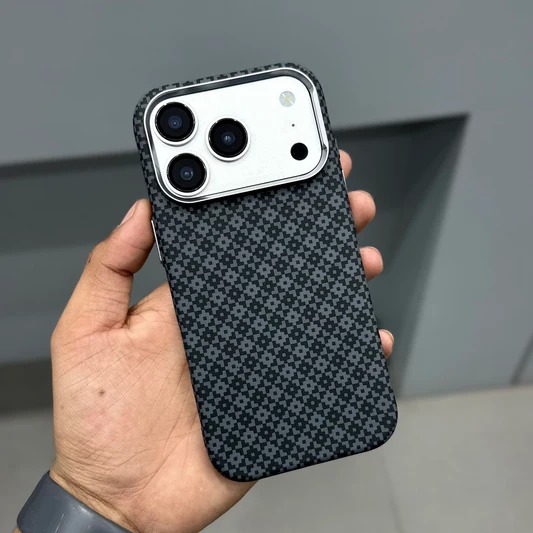 Caseoholic Mag Armor - iPhone 14
