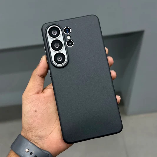 Caseoholic Tough Armor - iPhone 17