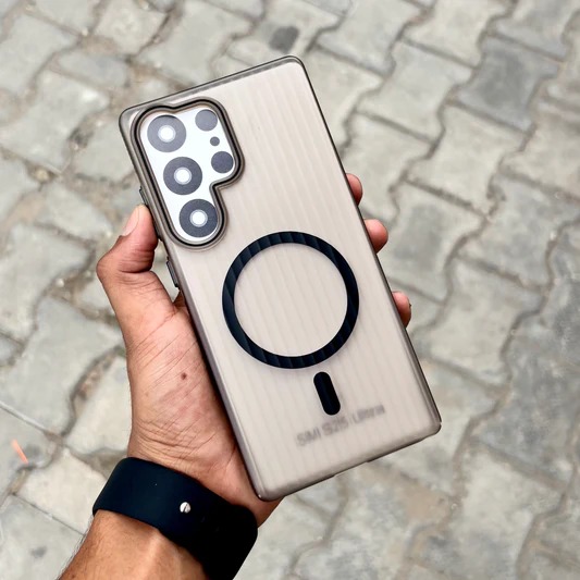Caseoholic Liquid Air - iPhone 15 Plus