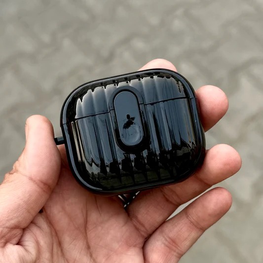 Caseoholic Slim Fit - MagSafe Car Mount