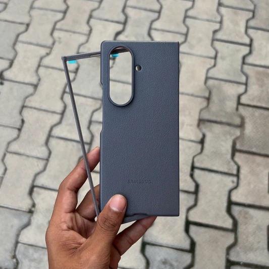 Caseoholic Mag Armor - iPhone 15