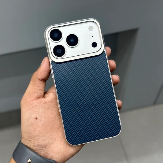 Caseoholic Rugged Armor - iPhone 16