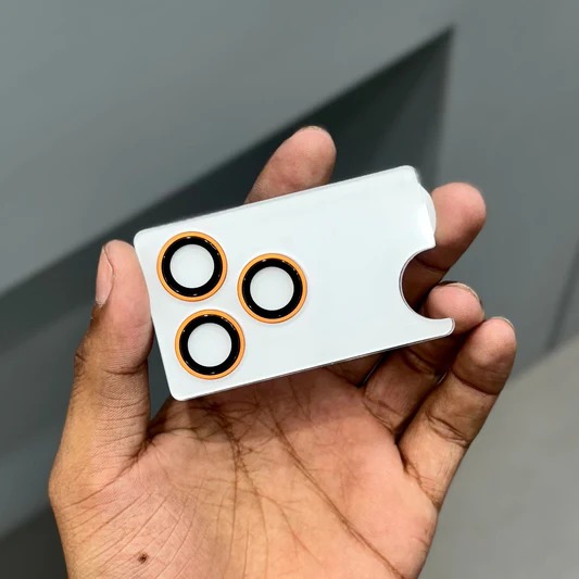 Caseoholic Camera Protector - iPhone 16